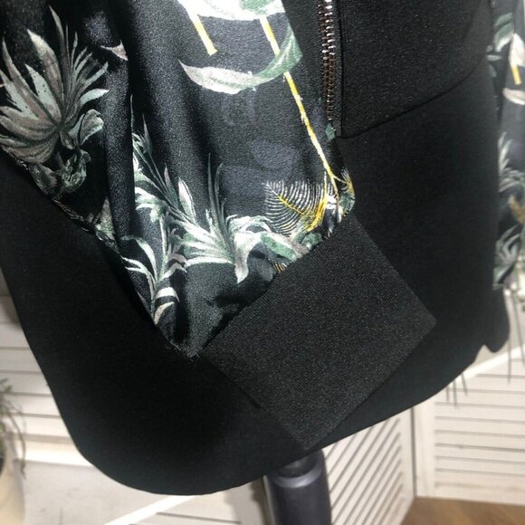 Victoria’s Secret Bomber Cropped Jacket Luxe Palm Satin Floral Silky Black Sz S - Picture 14 of 14
